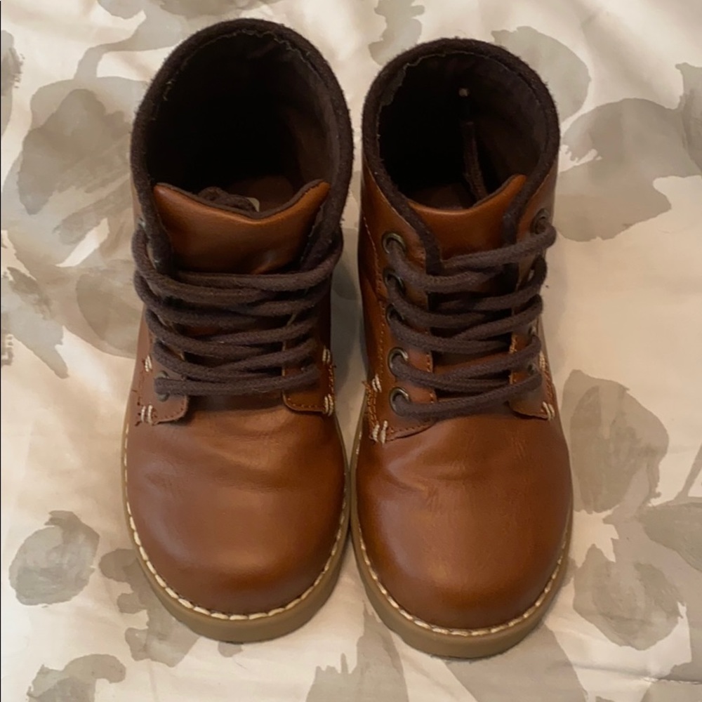 Boys boots